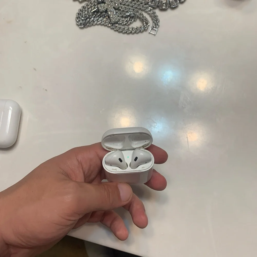 Airpods